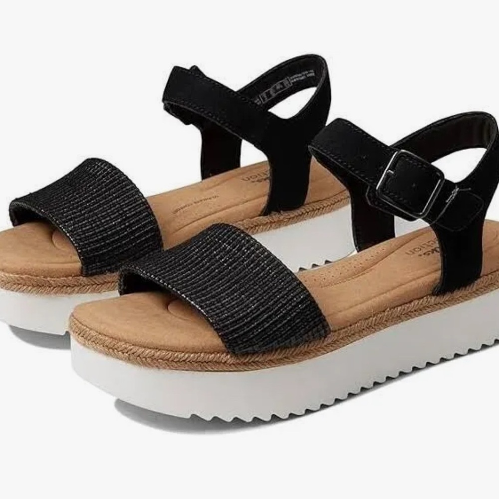 Clarks Black Strappy Platform Sandals